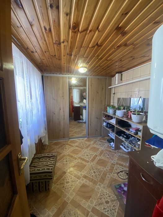 Продаж великого будинку у центральній частині міста по вул. Ручейній