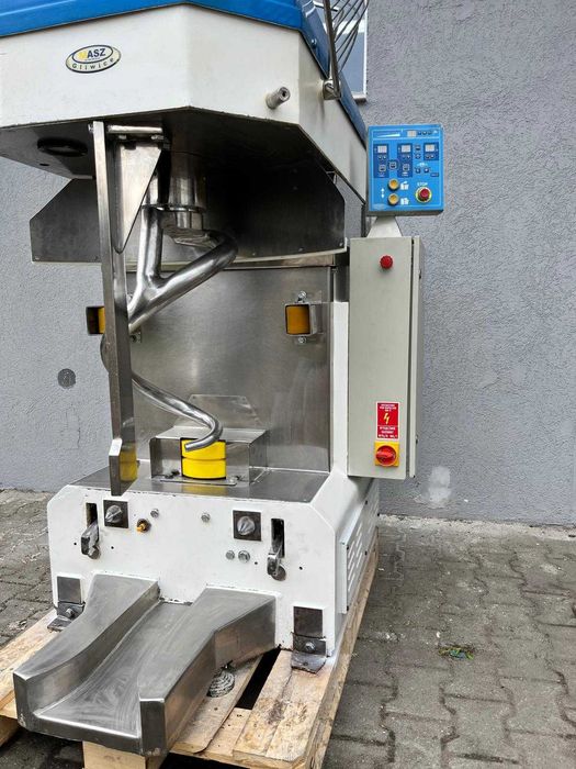 Mieszałka miesiarka dzieża MaszGliwice SMR 350 plus 4 kotły