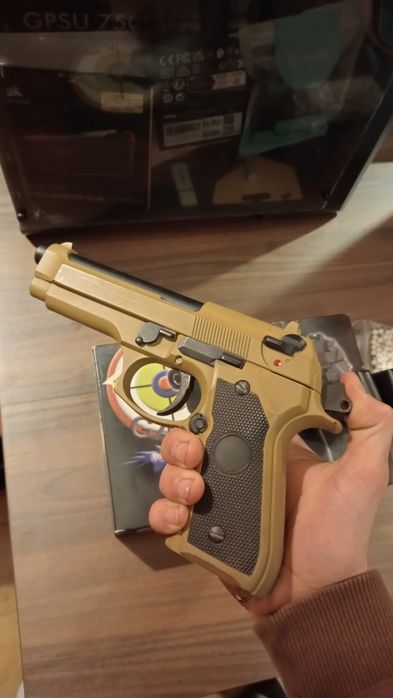 Airsoft Beretta M9 ABS 300fps