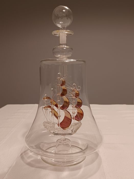 Garrafa com caravela