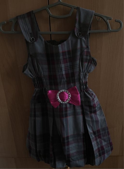 Сарафан у клітинку