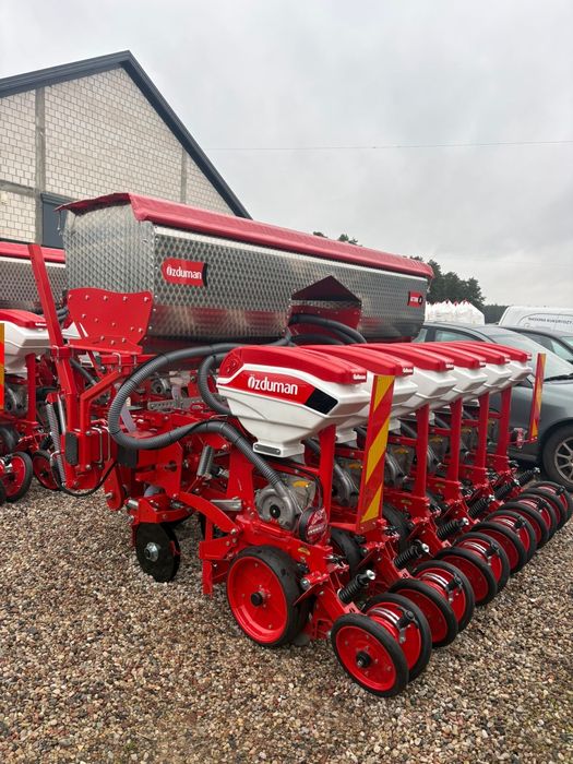 Siewnik teleskopowy  pneumatyczny Ozduman 6 rzędów