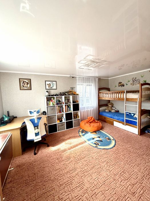 Продаж будинку на Крошні