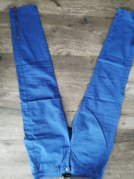 Spodnie materiałowe Mango