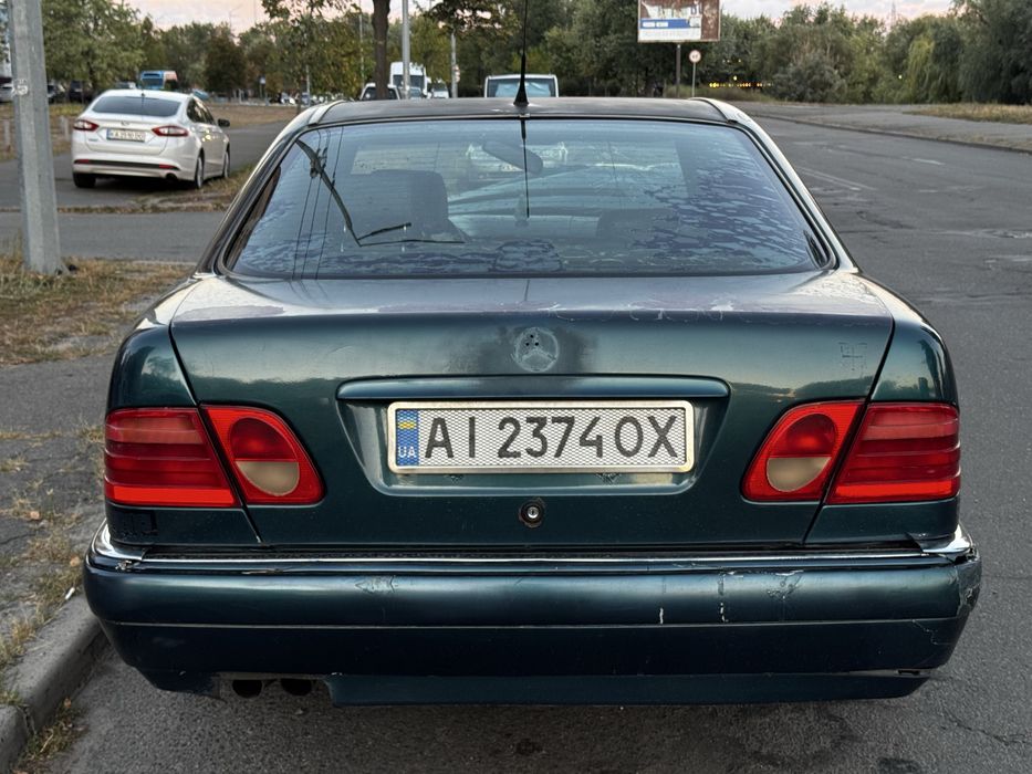 Mercedes Benz w210