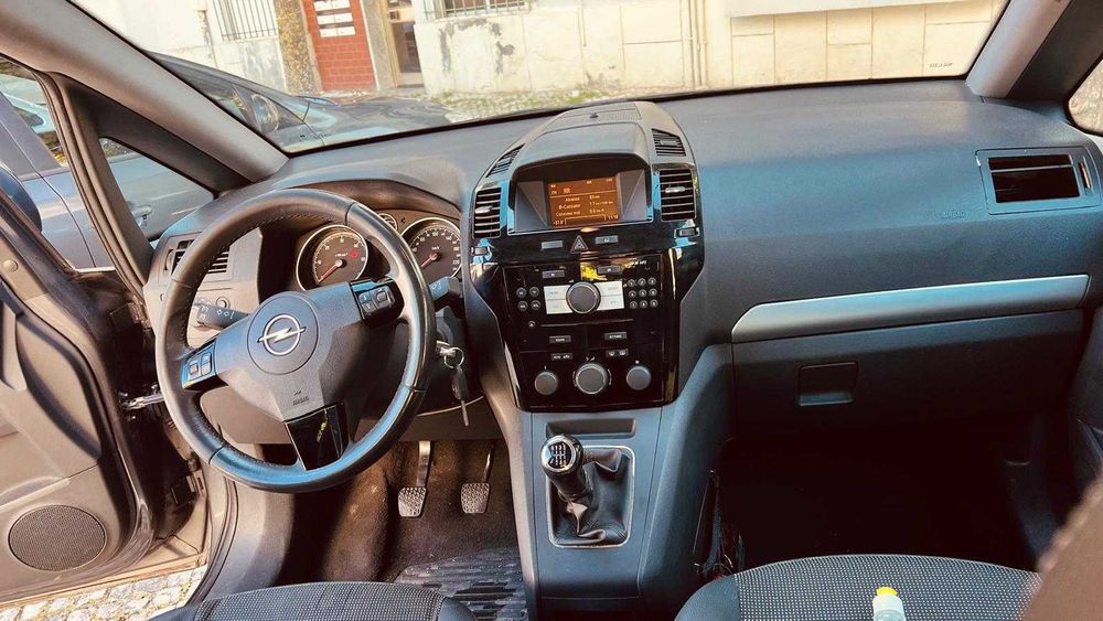 OPEL ZAFIRA 2012  7 Lugares