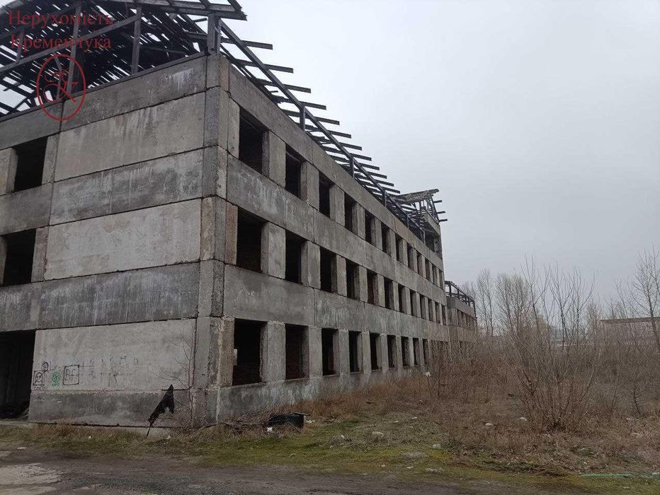 Продаж недобудованої будівлі в промзоні