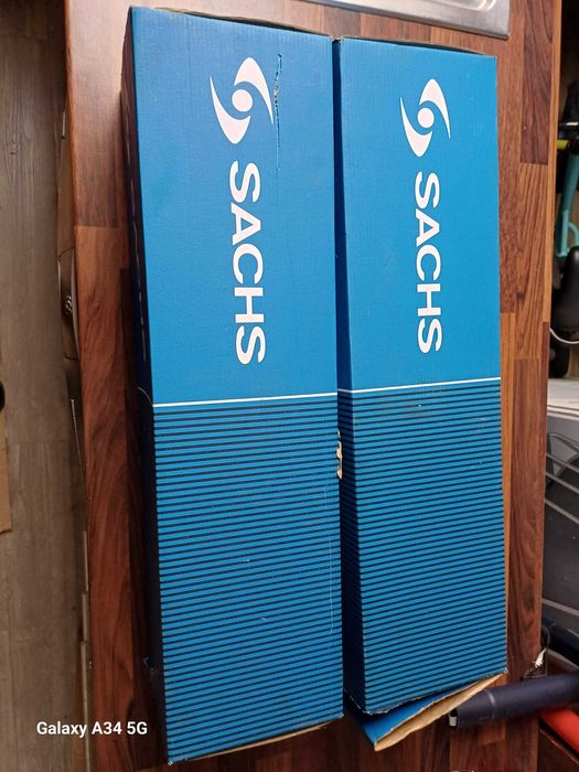 Amortyzatory 2 x SACHS 317 330 nowe