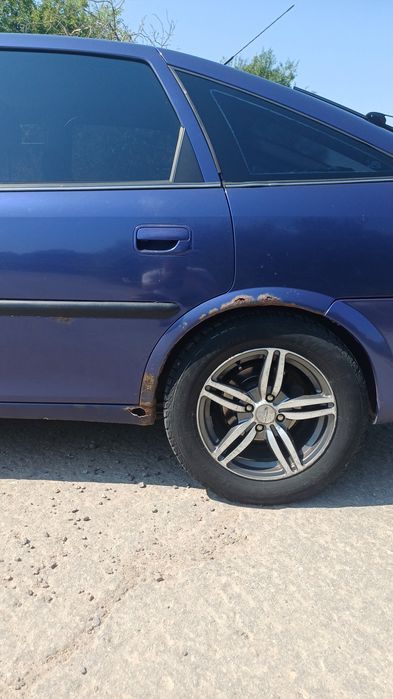 Opel Vectra 1996 VIN W0L000038T7536643 фото оголошення 5 з 8