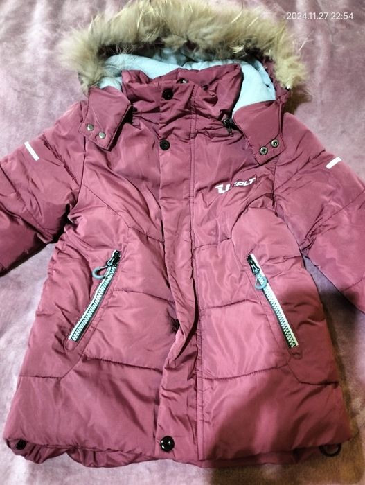 Зимова куртка на хлопчика 116 розмір.
