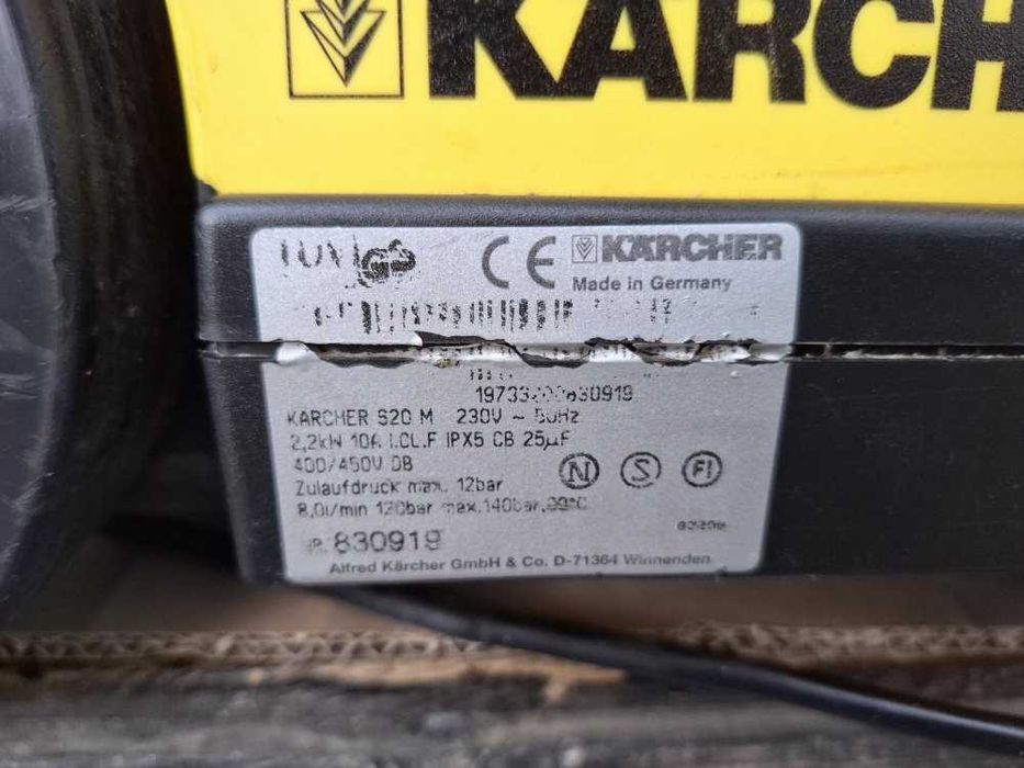 Мийка високого тиску Karcher 620М