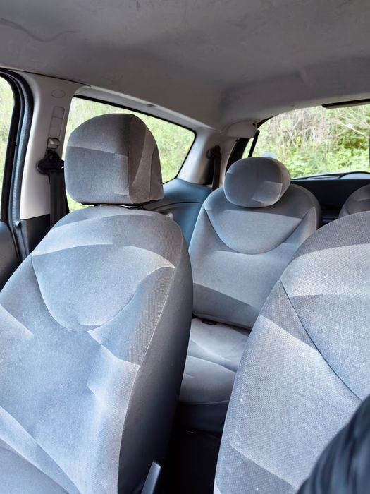 Citroen C2 - 1.1i 60cv (ECONÓMICO)