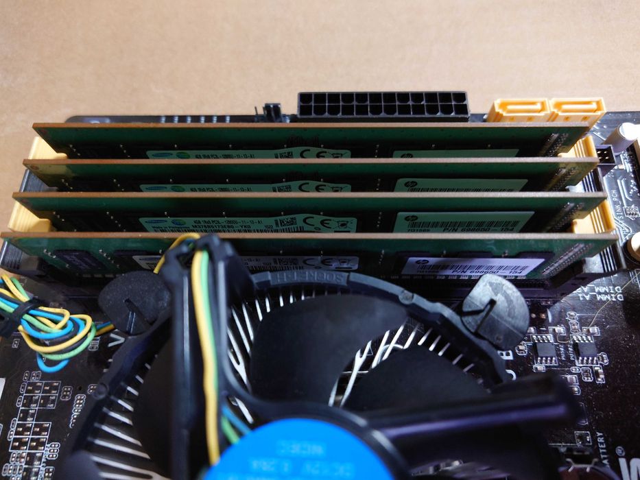 asus b85-plus i5 4440 16gb ddr3 комплект