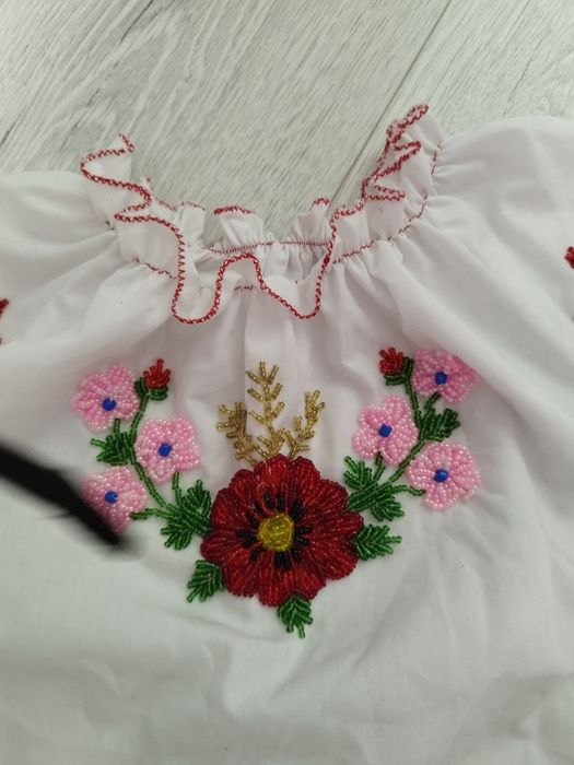 Продам вишиванку для дівчаток