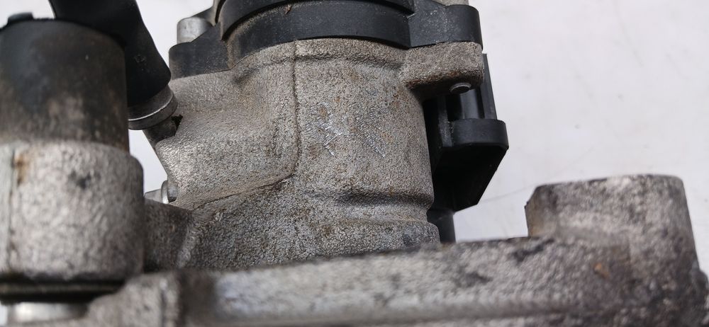 Pinça travão / maxila de travão trás direita VOLKSWAGEN Golf VII (5G1,