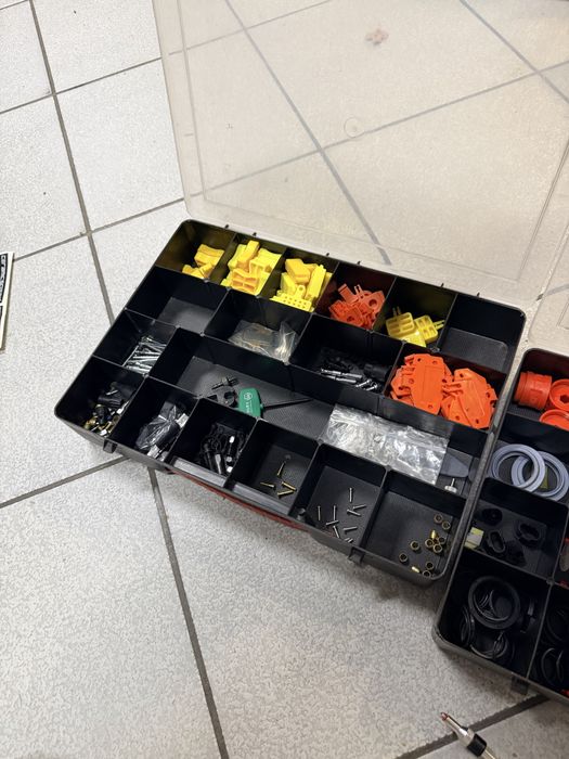 Stół serwisowy + Zestaw narzedzi unior park tool var pedros