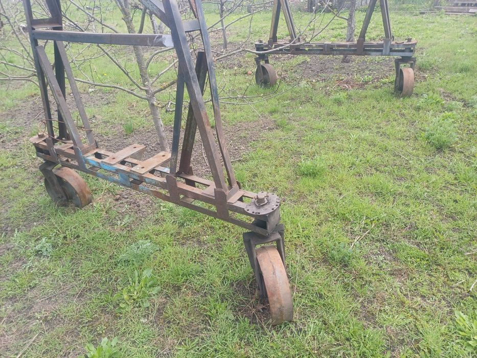 Кран балка для підйому вантажу.