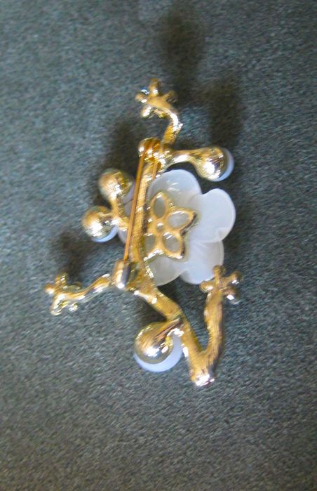 Alfinete / Broche / Pregadeira