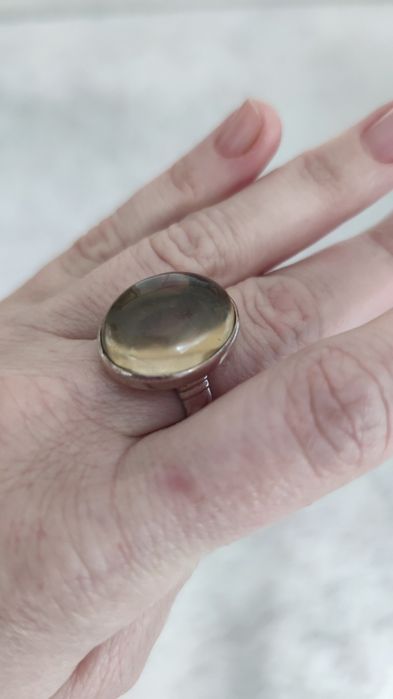 Масивна срібна каблучка з цитрином, 17 розмір