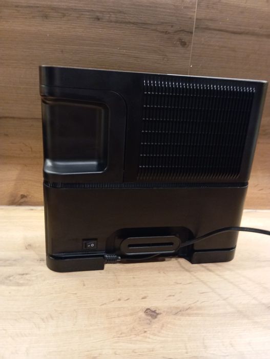 Robot sprzątający Shark AI Ultra z podstawą samoczynnie opróżniającą