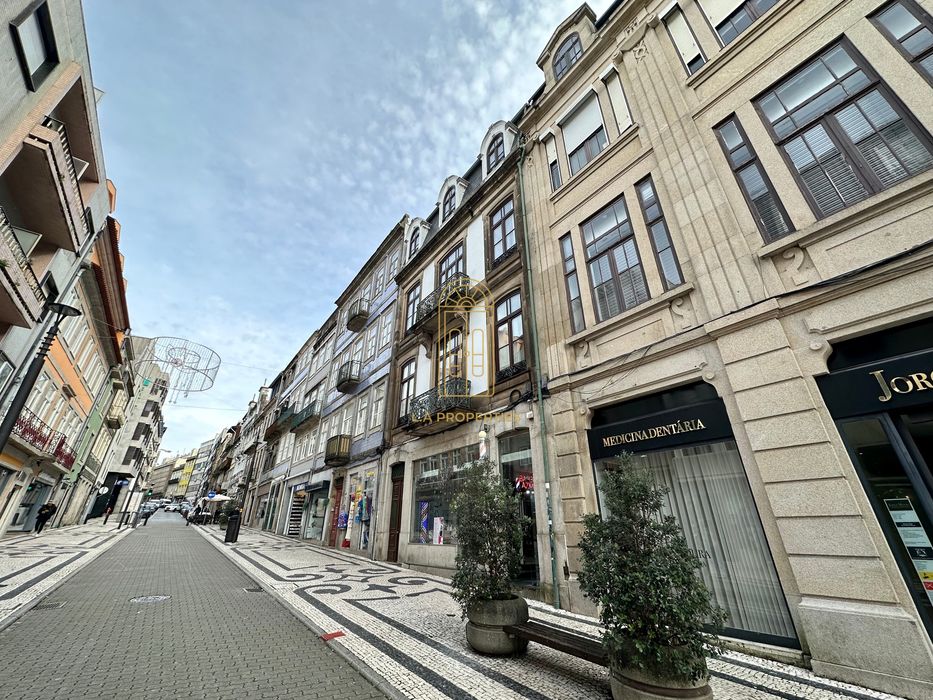 T1 Santa Catarina Street – Bolhão Metro Station