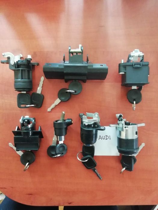 Замок кнопка багажника VW Passat B4 golf 1,2,3,4 ,AUDI 80 B3,A-100 C4.