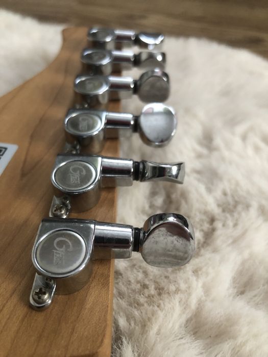 Mooer GTRS S800 - kolor Sonic Blue - inteligentna e-gitara