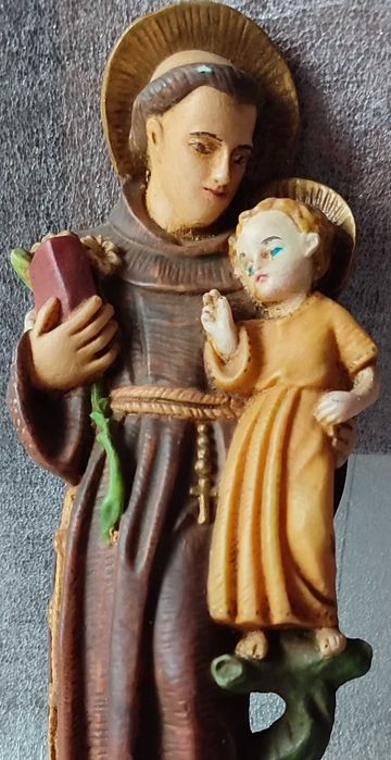 Estátua de Santo António e Menino Jesus