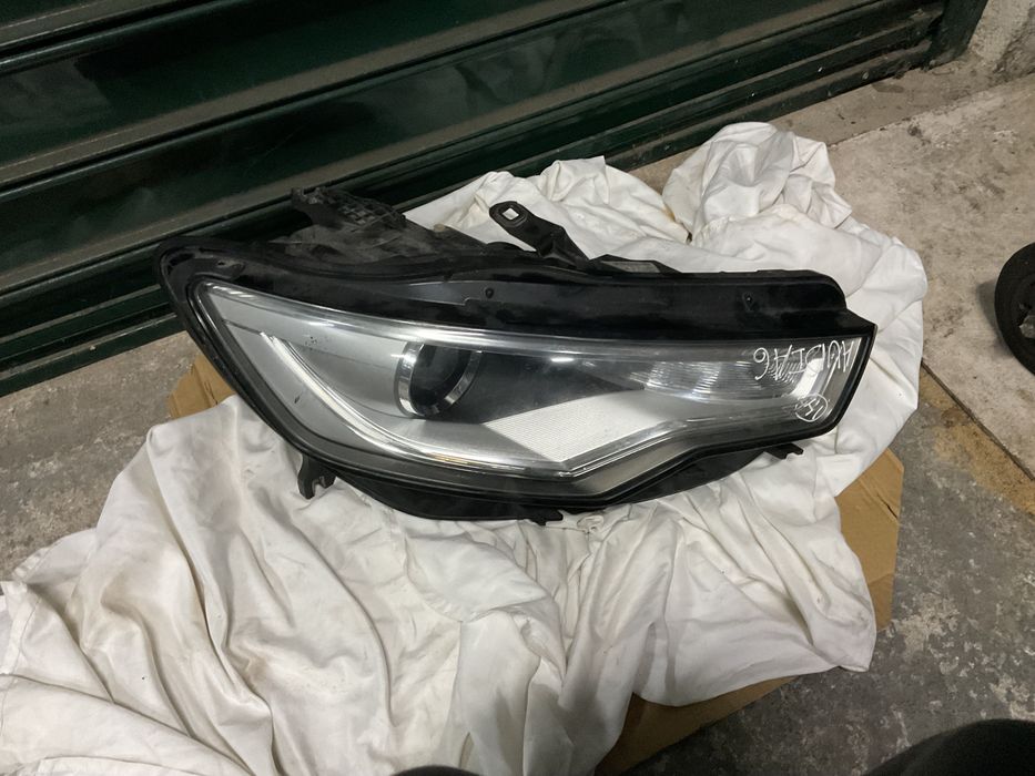 Vendo Farol de Audi A6