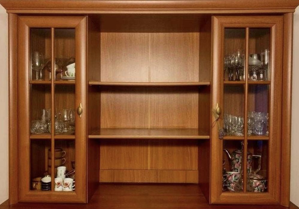 witryna  szafka komódka półki biblioteczka