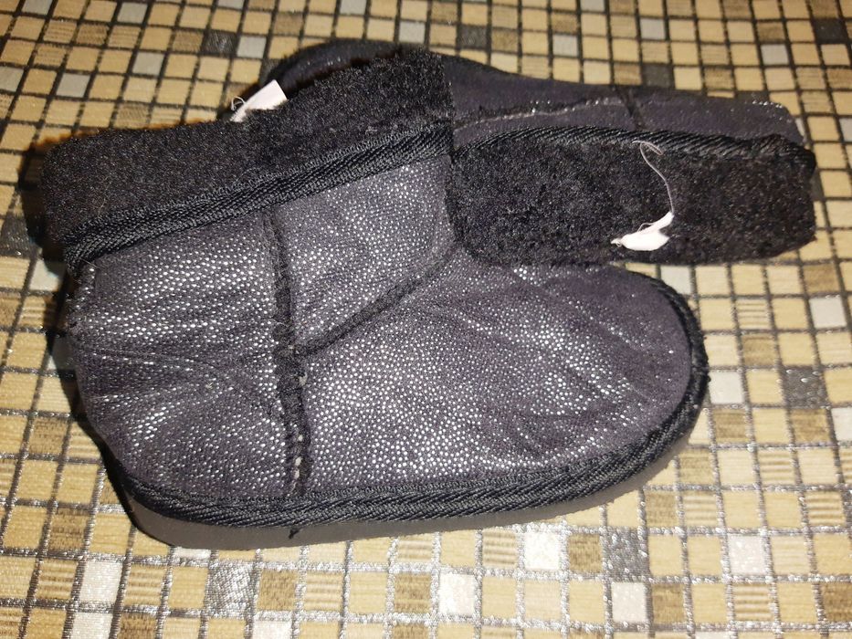 Носки, чуни детские. НОВЫЕ.