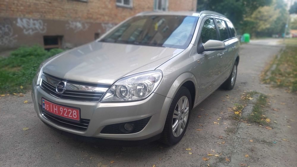Opel Astra 2009 III покоління/H (FL) 1.8 МТ (140 к.с.)