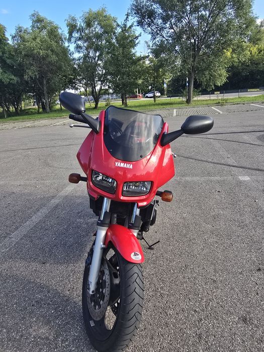 Yamaha FZS600 A2