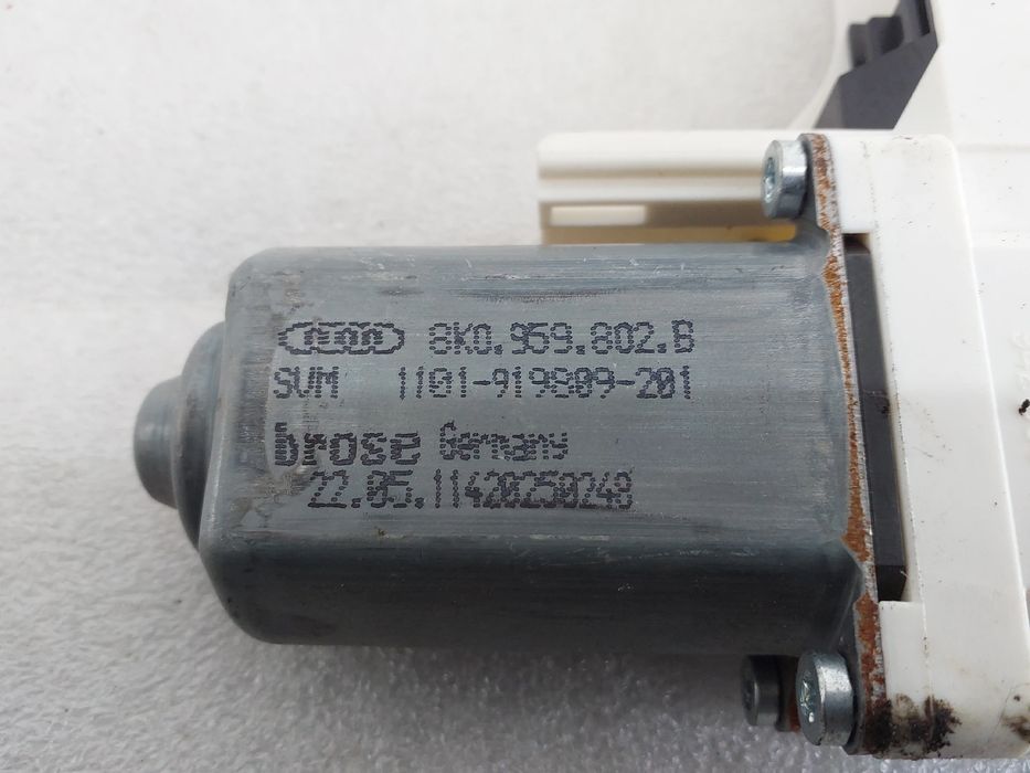 Motor vidro frente direito AUDI Q5 (8R)