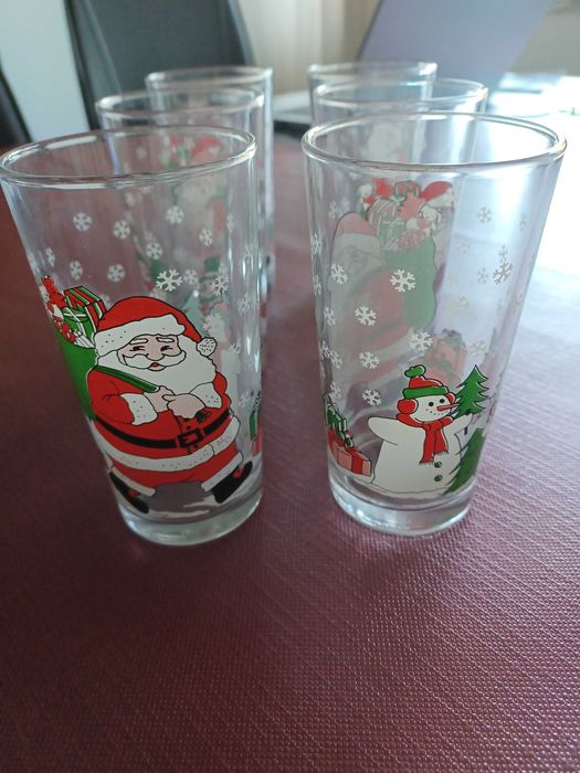 Copos de vidro com Pai o Natal