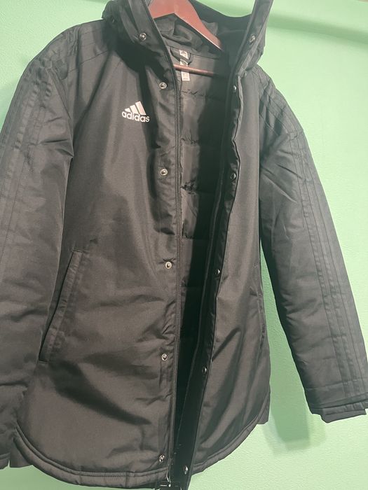 Парка Adidas, нова, розмір S