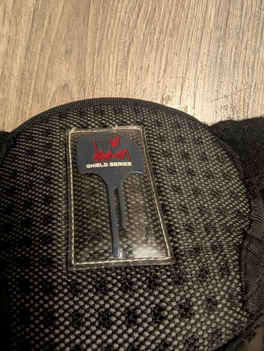 Ochraniacze na kolana Demon