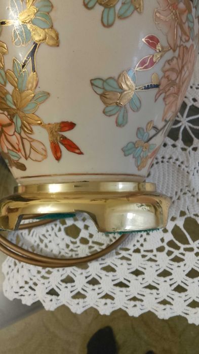 Lampa stołowa w stylu orientalnym - porcelana i mosiądz