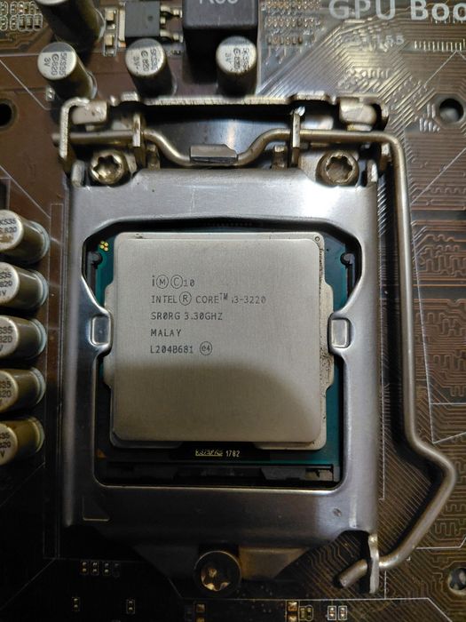 Материнську плата Asus P8H61-M