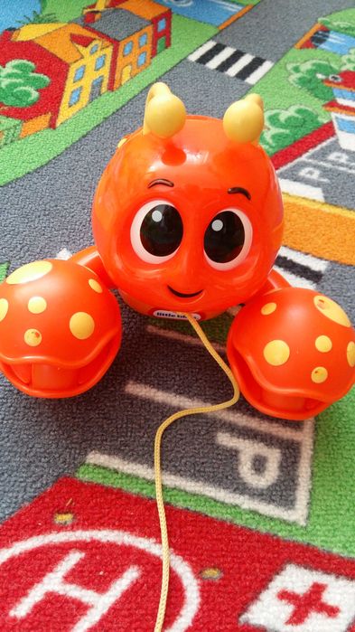 Krab na sznurku zabawka