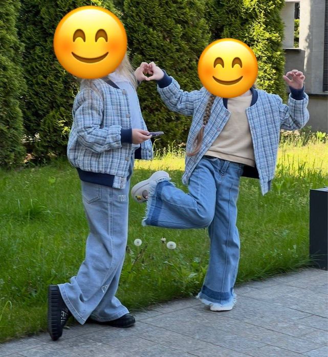 Бомбер для дівчинки, розмір 122