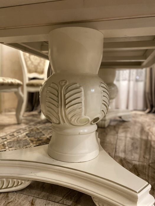 Продам стол и стулья