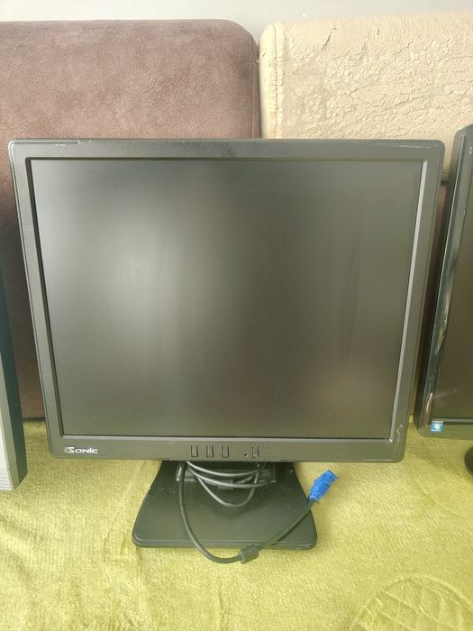 Monitory komputerowe