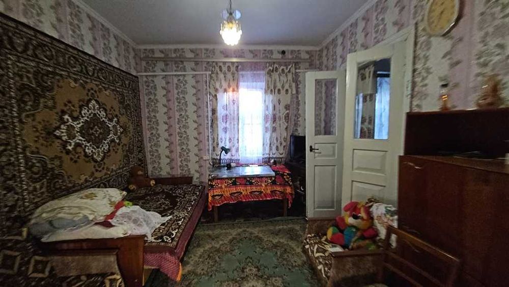 Два будинки на одному подвір’ї, 30 соток двору з городом Є відеоогляд