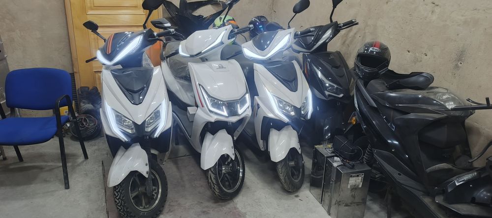 Электроскутер в аренду.електромопед.