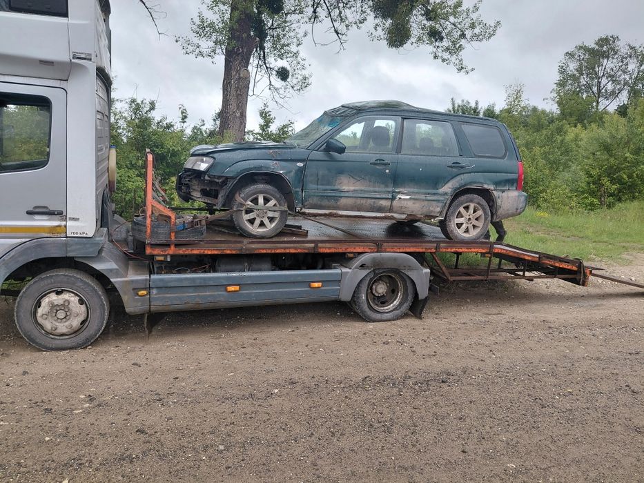 Субару Форестер  по запчастинах