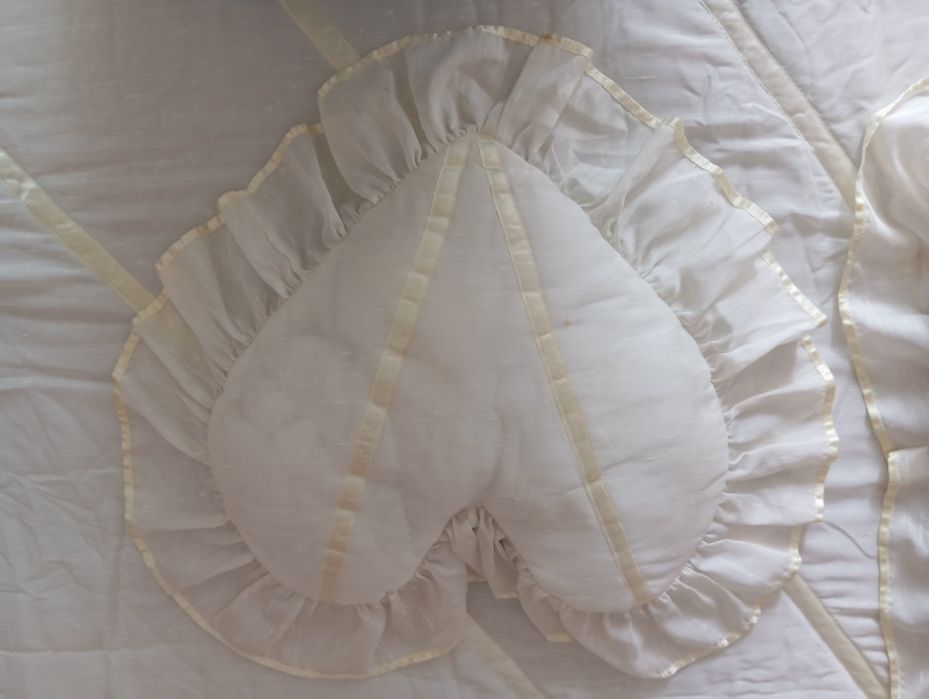 Edredão de cama de casal com 3 almofadas