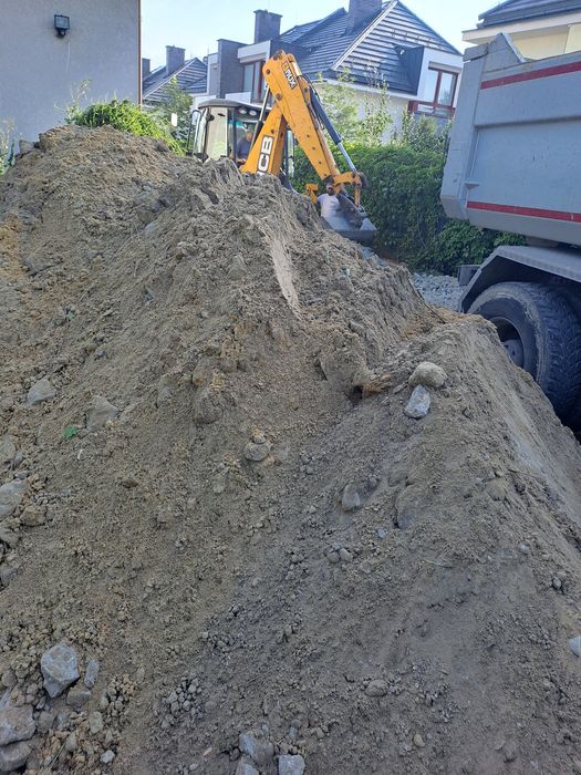 Ziemia z wykopu na podniesienie terenu
