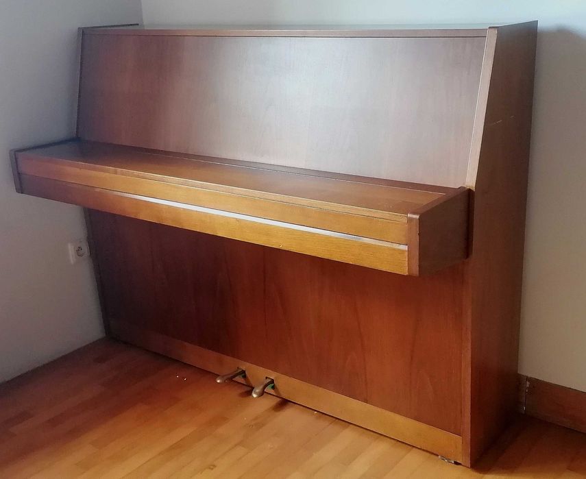 Pianino akustyczne Nordiska Futura PIANO stan bardzo dobry
