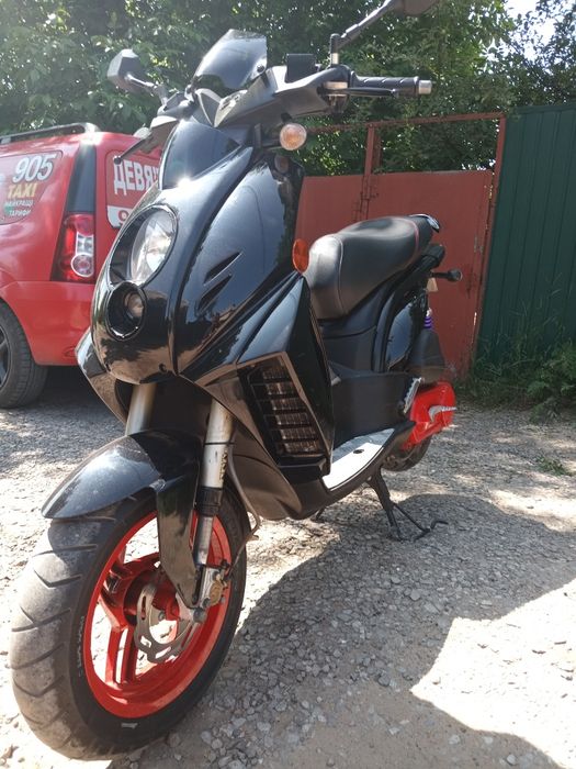 Продам скутер Peugeot Ludix Blaster 50.